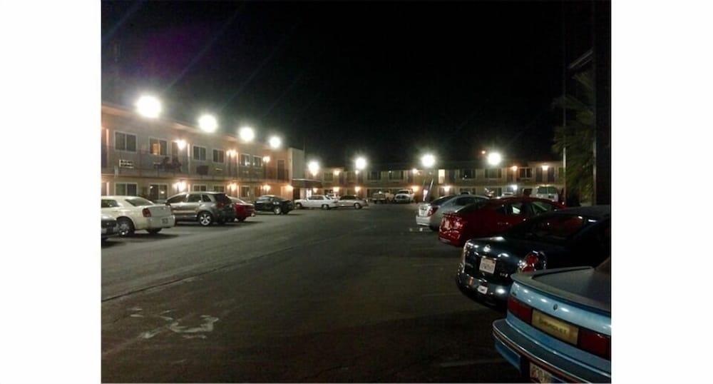 Parkway Inn Fresno Exteriér fotografie